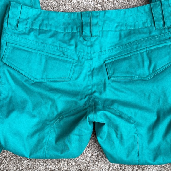 Burton White Collection Dry Ride - Picture 4 of 5